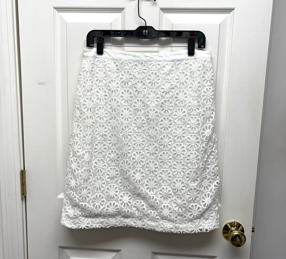 Talbots Skirt, White Lace Lined, Side Zipper, Knee Length Pencil, Women's Size 6